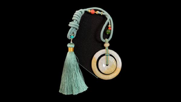 蜜糖黃翡，復古平安扣。種水好。